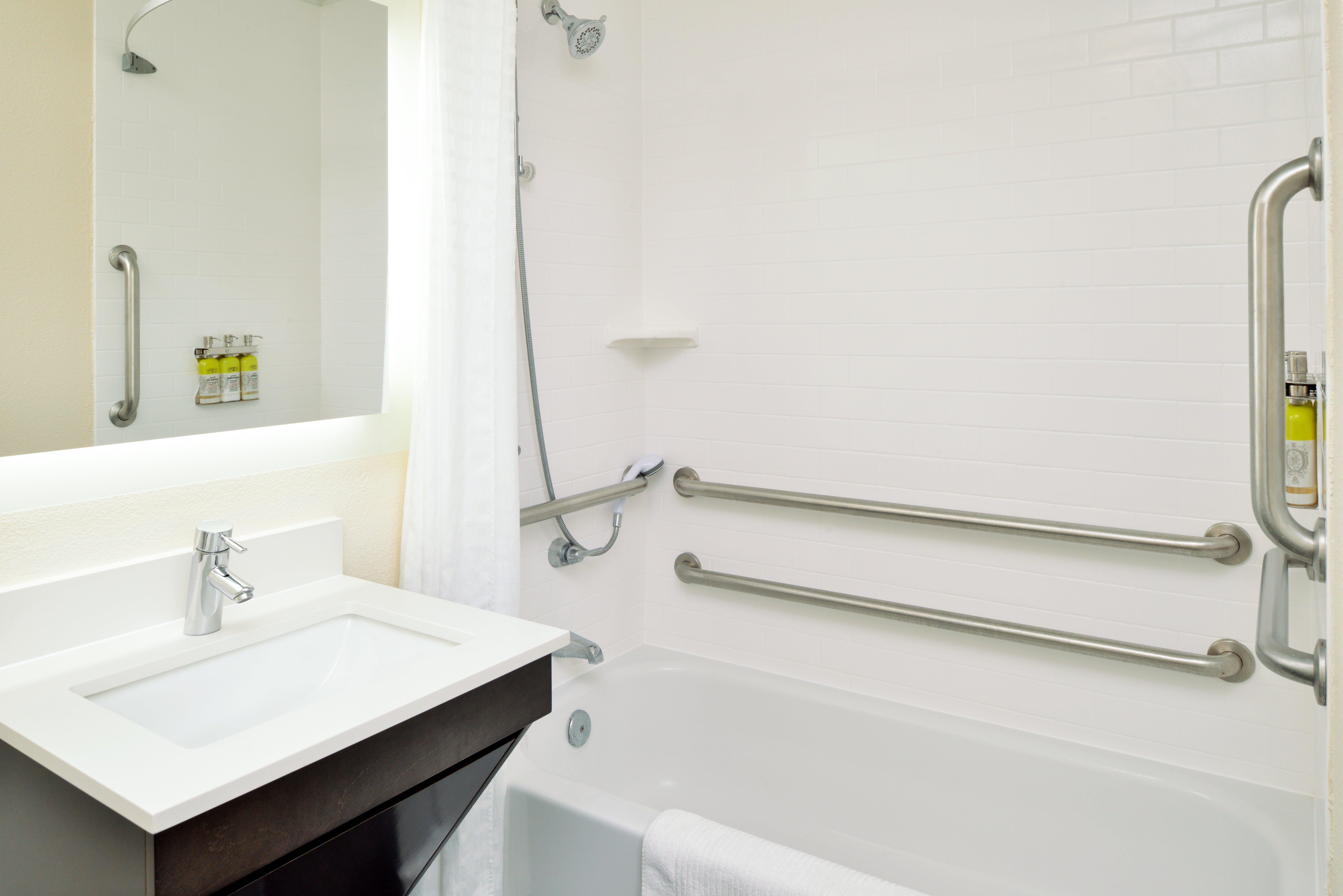 Candlewood Suites Winchester By Ihg Екстериор снимка