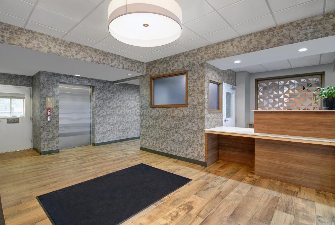 Candlewood Suites Winchester By Ihg Екстериор снимка