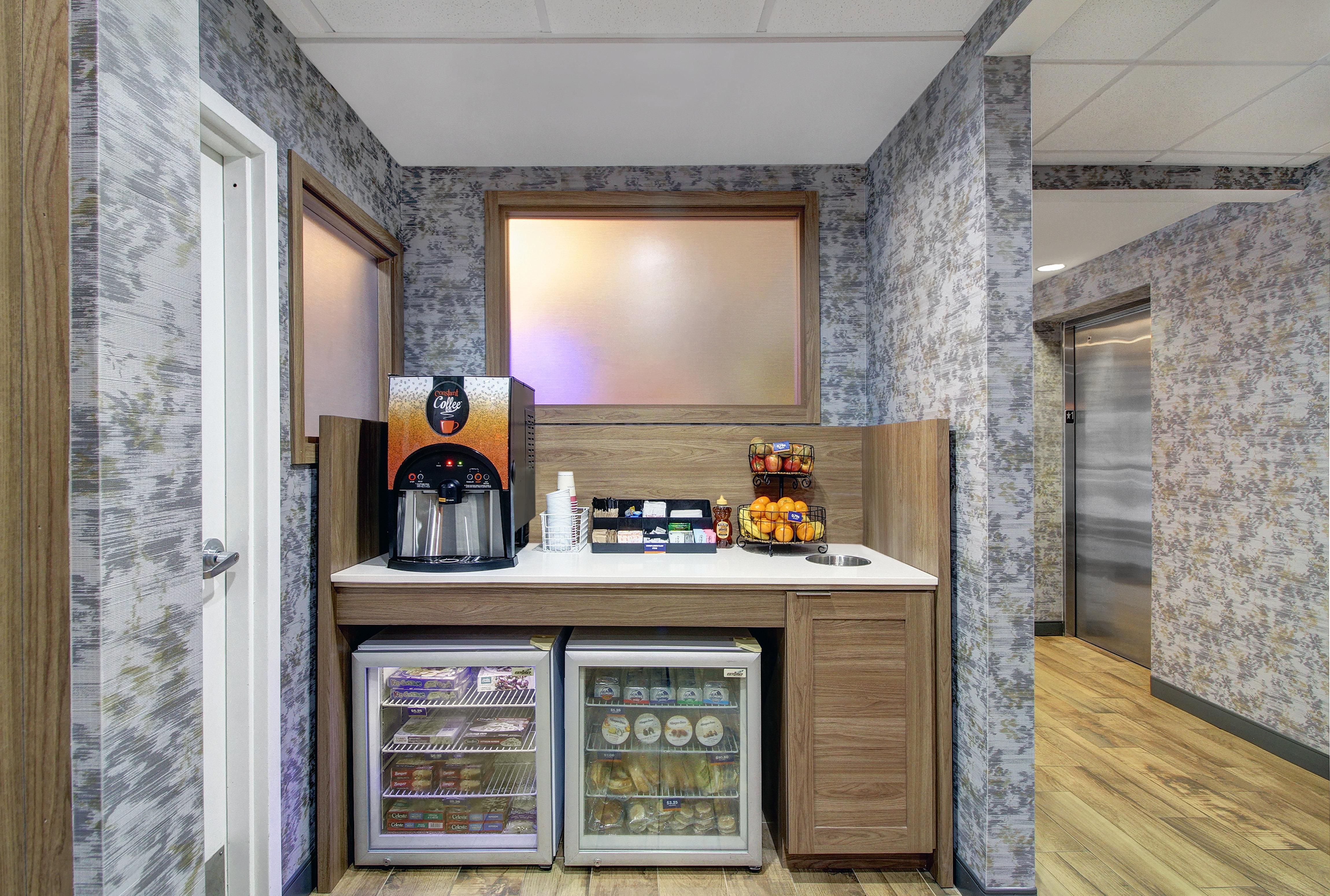 Candlewood Suites Winchester By Ihg Екстериор снимка