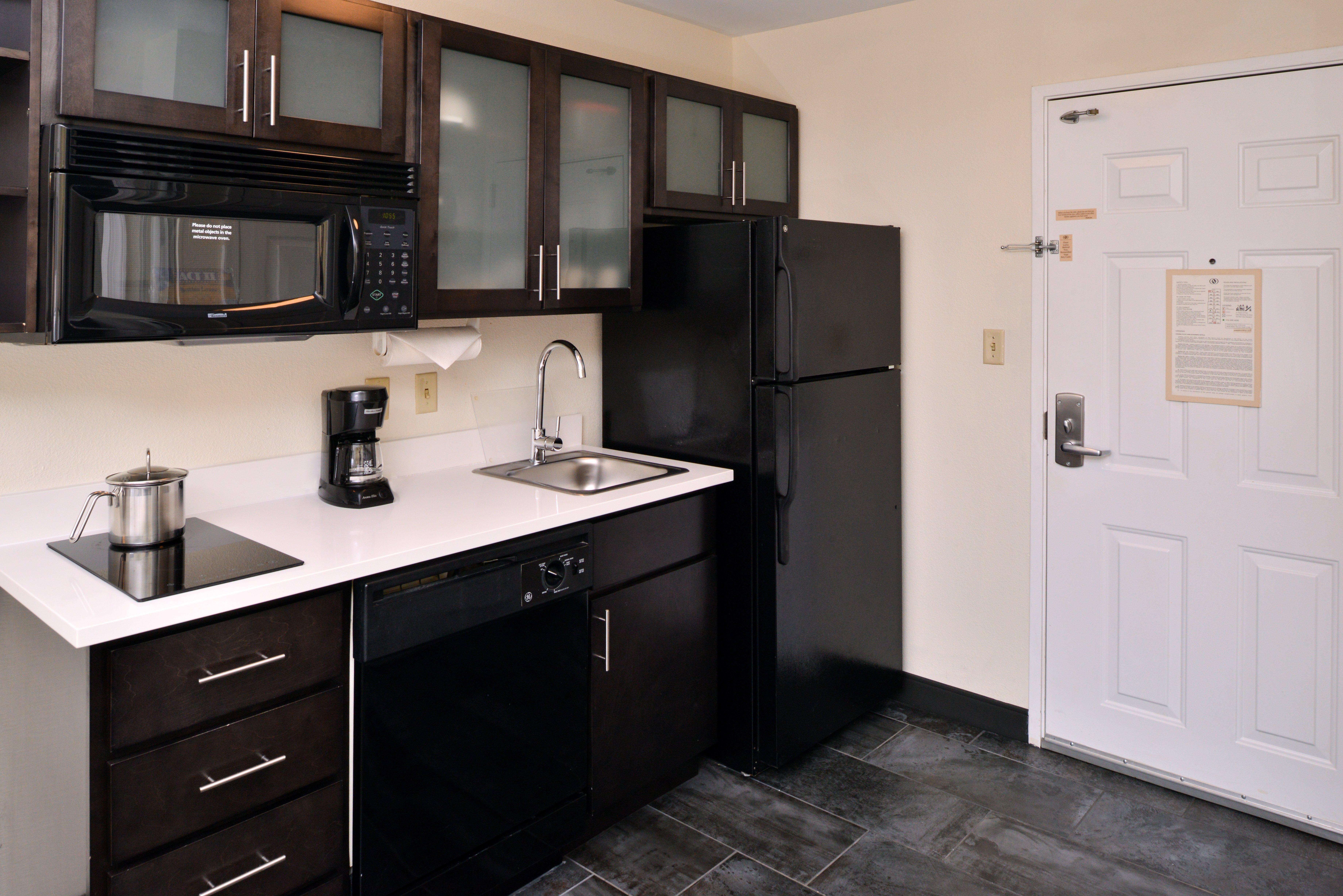 Candlewood Suites Winchester By Ihg Екстериор снимка
