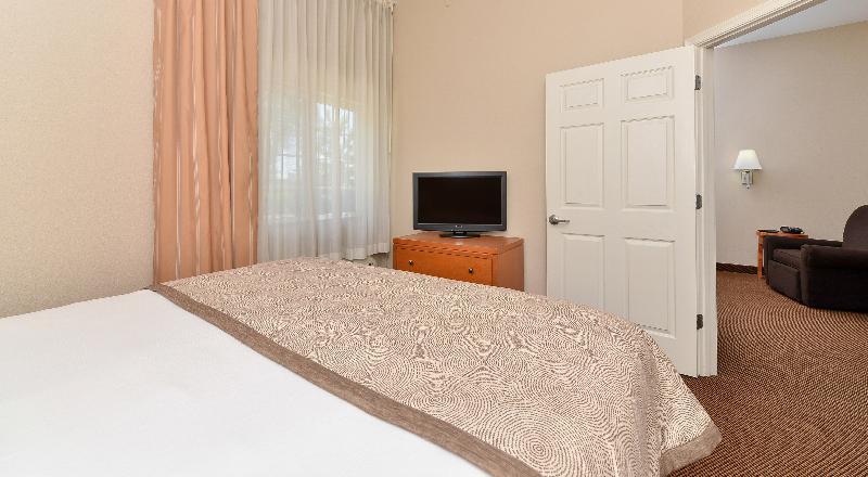 Candlewood Suites Winchester By Ihg Екстериор снимка